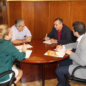 El grupo de Ciudadanos (c´s) en la Diputación de Toledo recibe las propuestas del sindicato UGT.