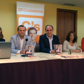 Francisco Javier Fernández - Bravo ha participado en la presentación de la nueva Agrupación de Ciudadanos (C’s) de Daimiel