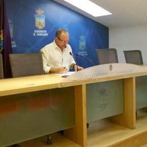 Alejandro Ruiz: “Desde C’s vamos a seguir trabajando para que este Ayuntamiento tenga las paredes de cristal” Alejandro Ruiz: “Desde C’s vamos a seguir trabajando para que este Ayuntamiento tenga las paredes de cristal”