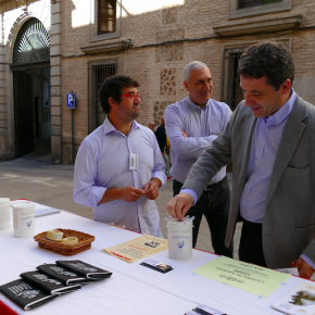 Esteban Paños: “Ni la sociedad ni las administraciones debemos olvidarnos de los cuidados que necesitan los cuidadores de enfermos de Alzheimer”