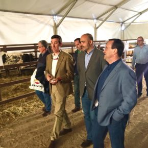 Francisco Fernández-Bravo: “Tanto el sector agrícola como ganadero son transcendentales para la economía nacional y provincial ya que ayudan a fijar la población al territorio”