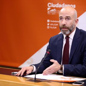 Cs defenderá la iniciativa privada, derecho de acceso a Internet, medidas de regeneración, eliminar aforamientos y protección para denunciantes de corrupción en el Estatuto de Autonomía