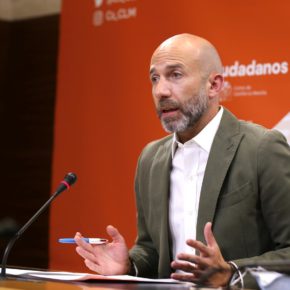 La aprobación de sesiones por videoconferencia en el Parlamento marca la senda de la conciliación que persigue Ciudadanos