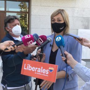 Picazo pide que se reconsidere la necesidad de llevar mascarillas durante los recreos en los colegios