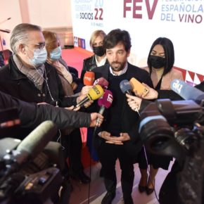 Vázquez: “La mitad de los eurodiputados socialistas votaron a favor de etiquetar el vino como producto cancerígeno”